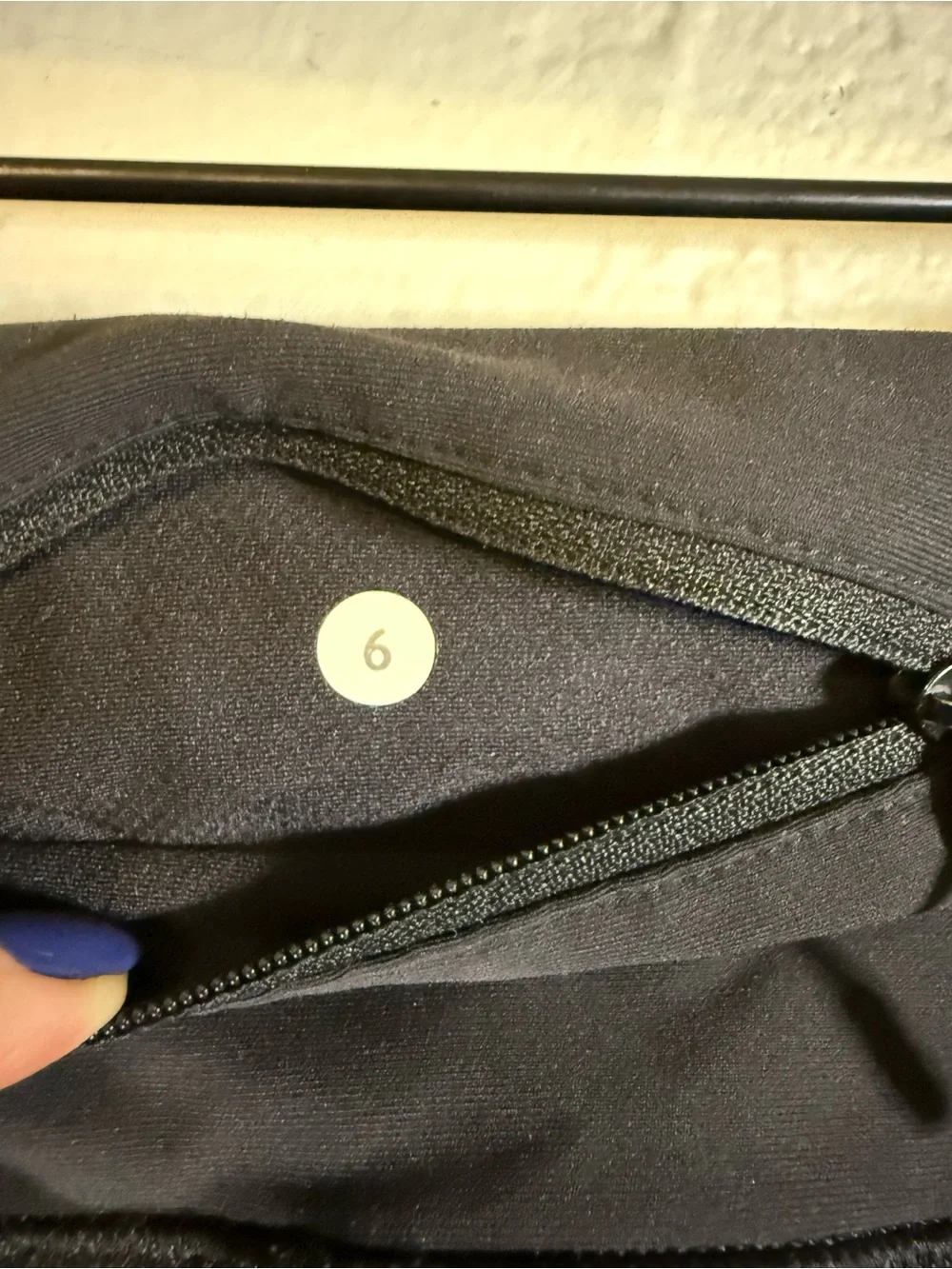 Lululemon Tight Stuff Black / reflective Dot Black Leggings Size 6